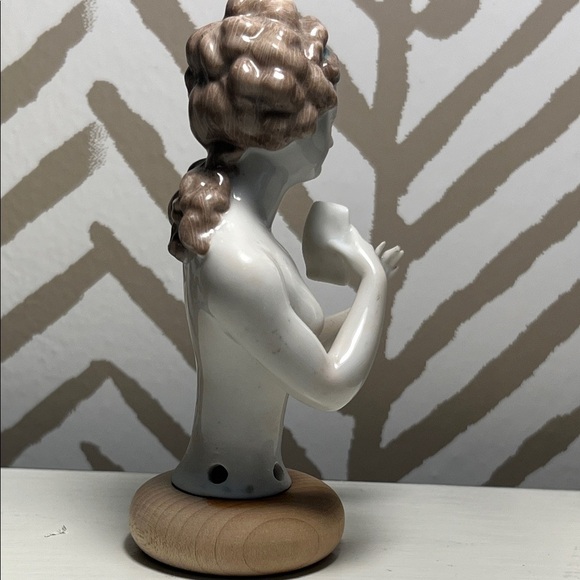 Elegant Porcelain Bust Pin Cushion Doll with Brown and Cream Accents - Picture 4 of 6